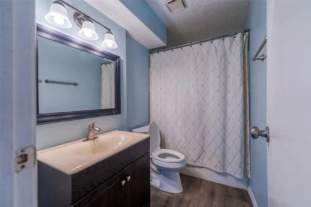 $1,950 | 2027 Alabama Street, Pasadena, TX 77503