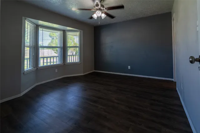 $1,950 | 2027 Alabama Street, Pasadena, TX 77503