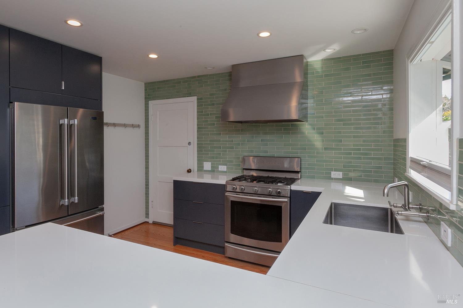 2149 Humboldt Street Santa Rosa, CA 95404 - Photo 10 of 24