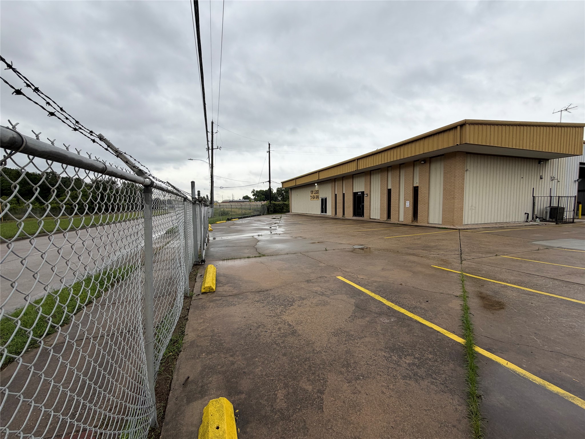 6040 Gessner Road Houston, TX 77041 - Photo 1 of 8
