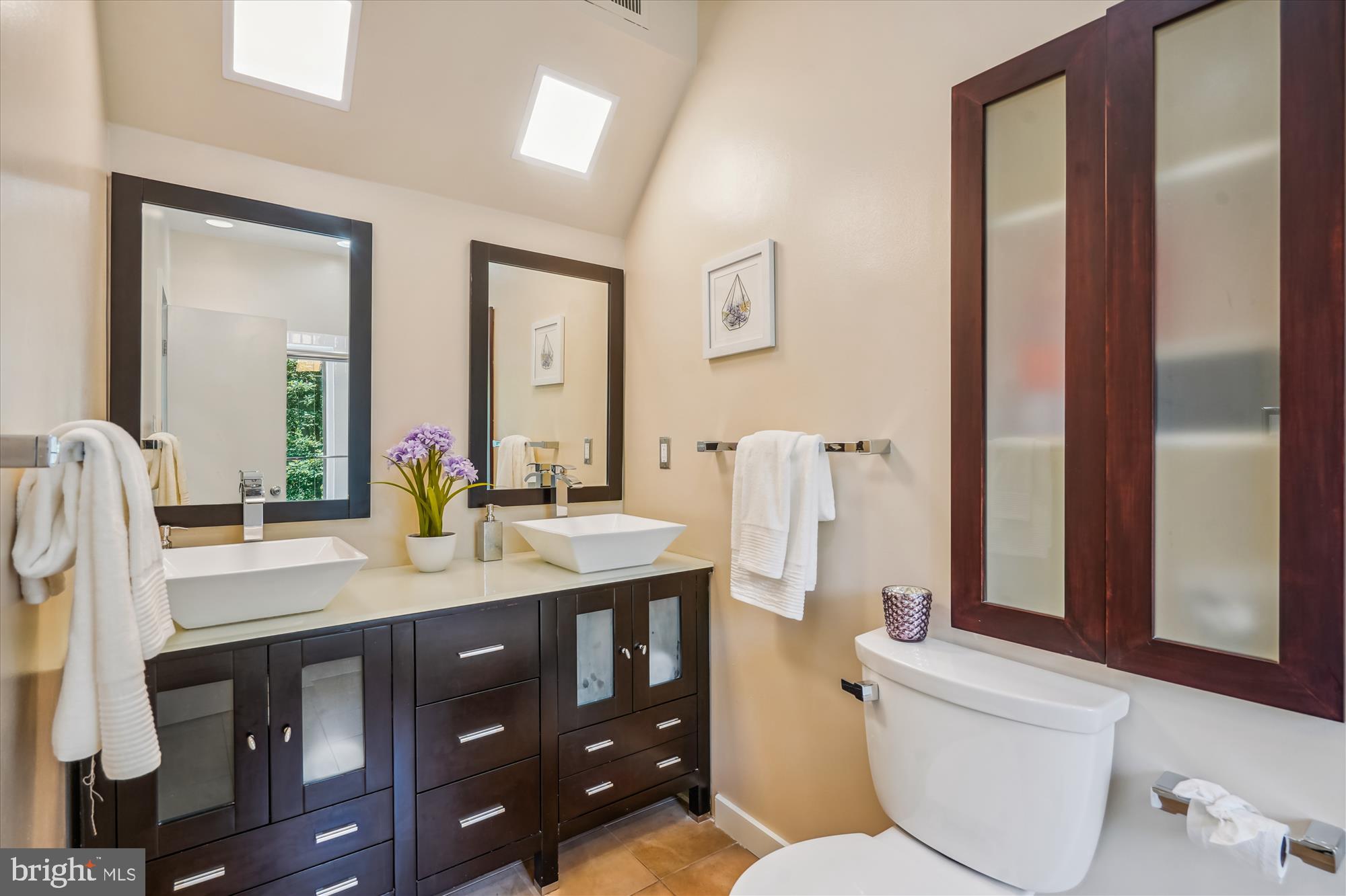 6424 Ridge Drive Bethesda, MD 20816 - Photo 32 of 69 Private Primary Bath with dual sinks