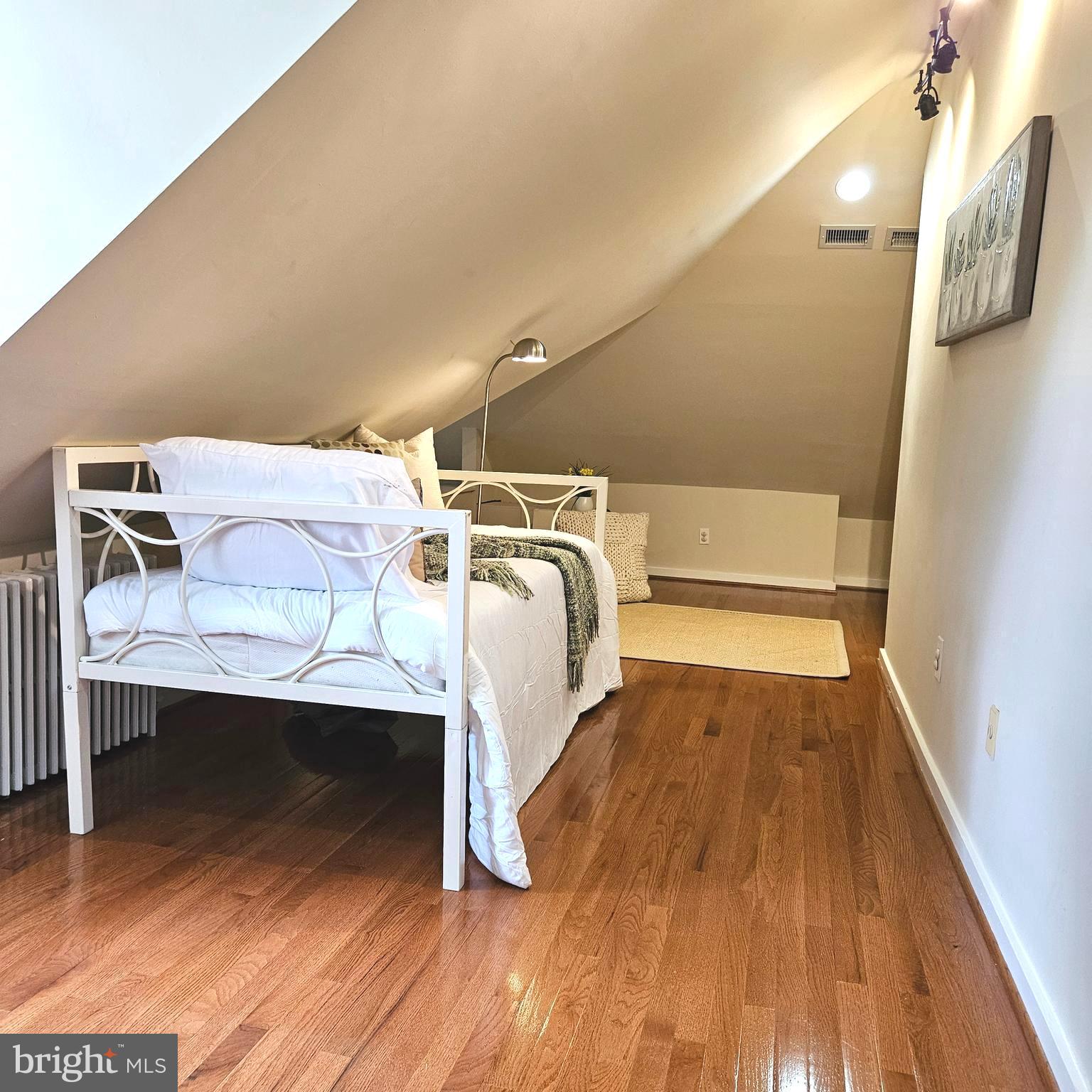 6424 Ridge Drive Bethesda, MD 20816 - Photo 37 of 69 Gleaming wood floors!