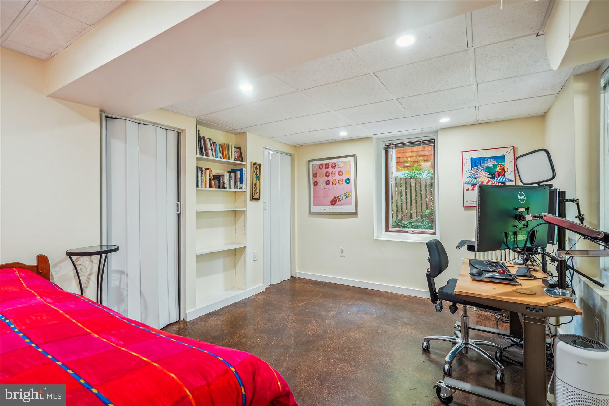 6424 Ridge Drive Bethesda, MD 20816 - Photo 39 of 69 Lower level au Paire en suite / Playroom / Den