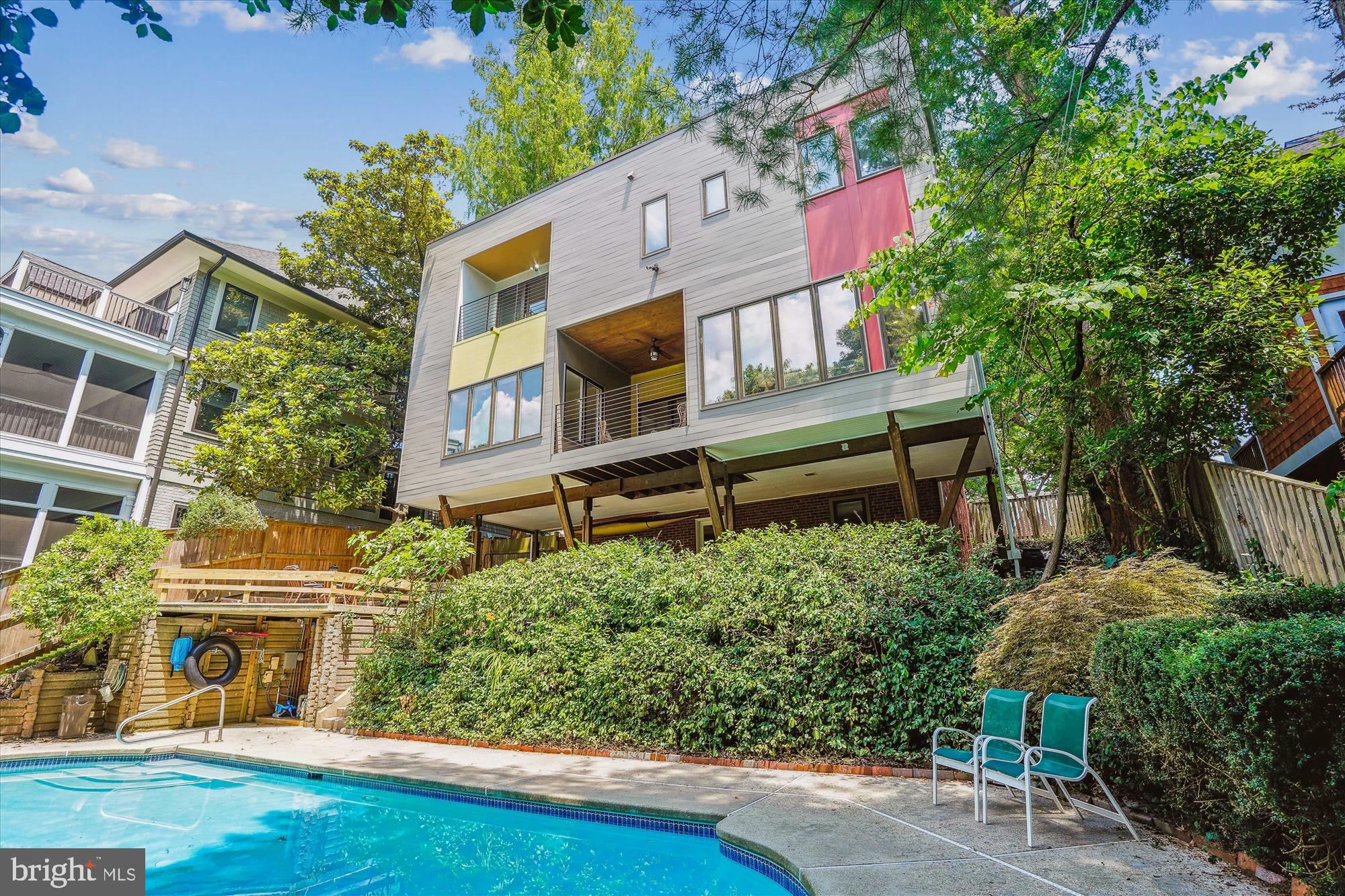 6424 Ridge Drive Bethesda, MD 20816 - Photo 48 of 69 Summer's coming!