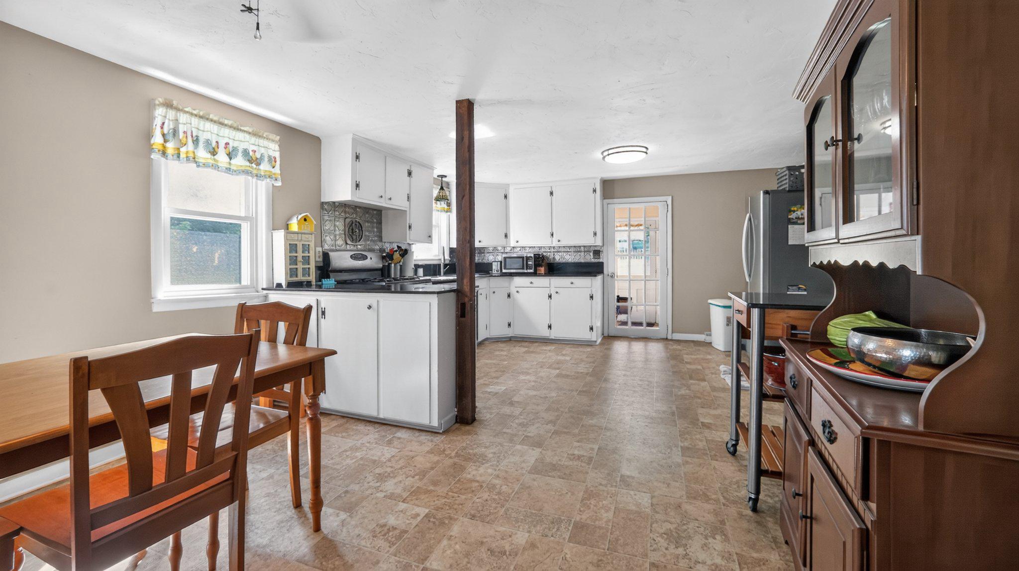 8042 Bobs Road Felton, PA 17322 - Photo 8 of 47 Dining room and kitchen