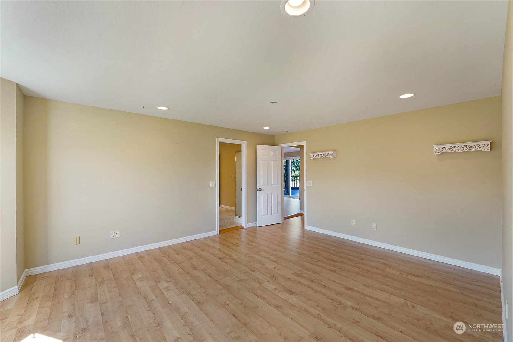 15060 Fir Island Road Mount Vernon, WA 98273 - Photo 16 of 36 Gallery Image 16