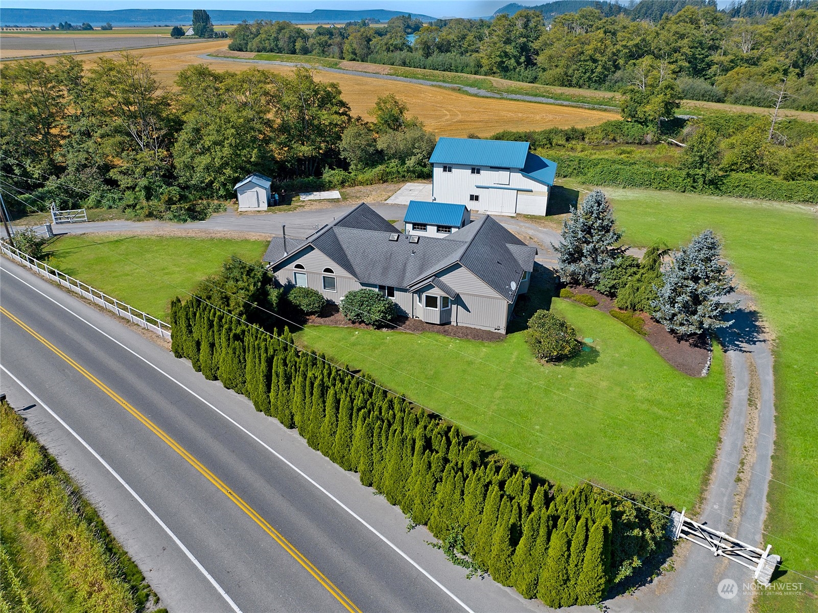 15060 Fir Island Road Mount Vernon, WA 98273 - Photo 2 of 36 Gallery Image 2
