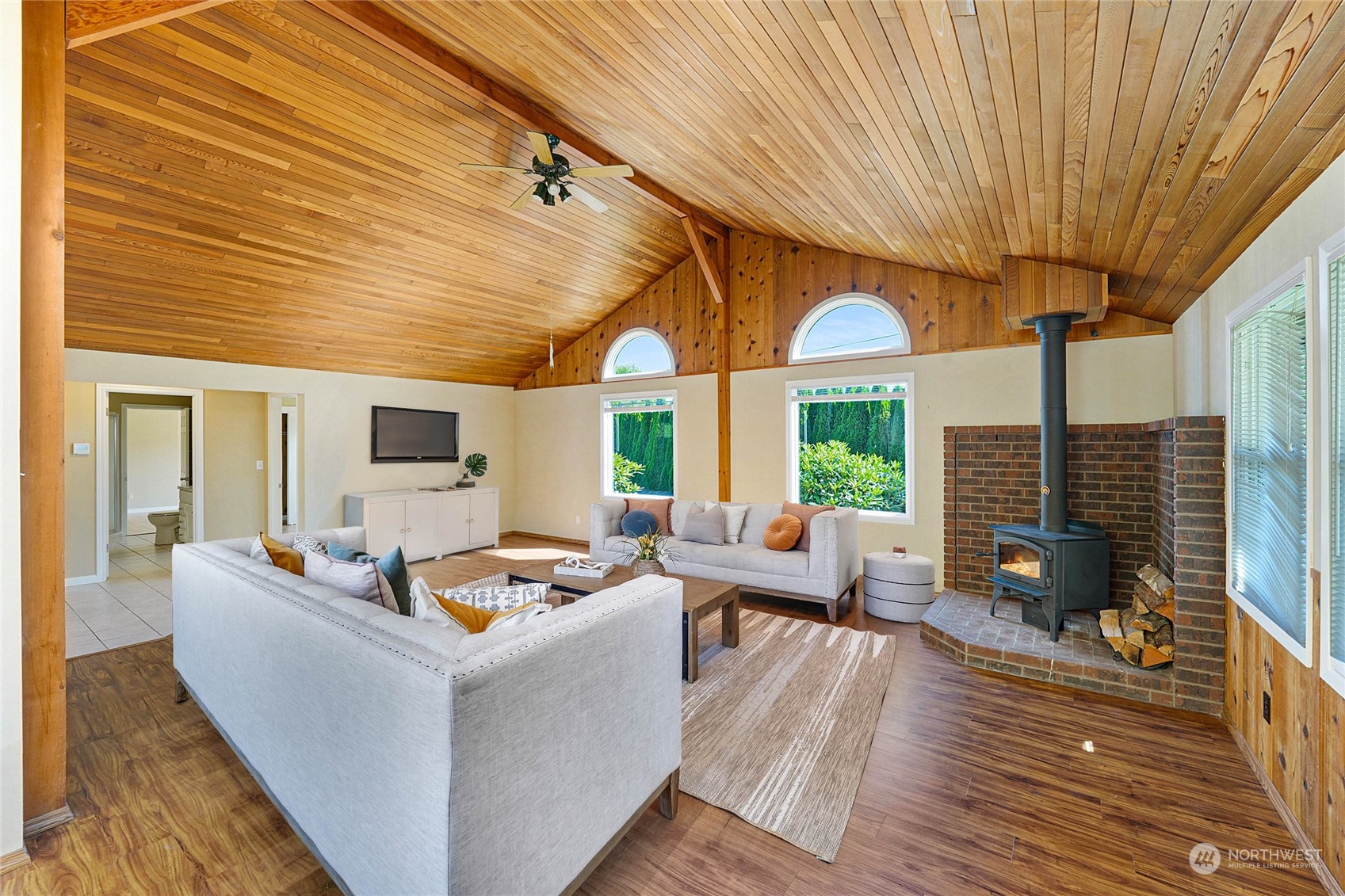 15060 Fir Island Road Mount Vernon, WA 98273 - Photo 3 of 36 Gallery Image 3