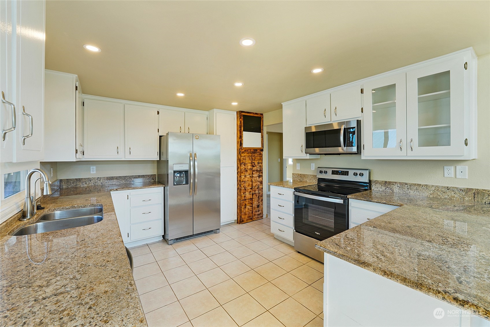 15060 Fir Island Road Mount Vernon, WA 98273 - Photo 7 of 36 Gallery Image 7
