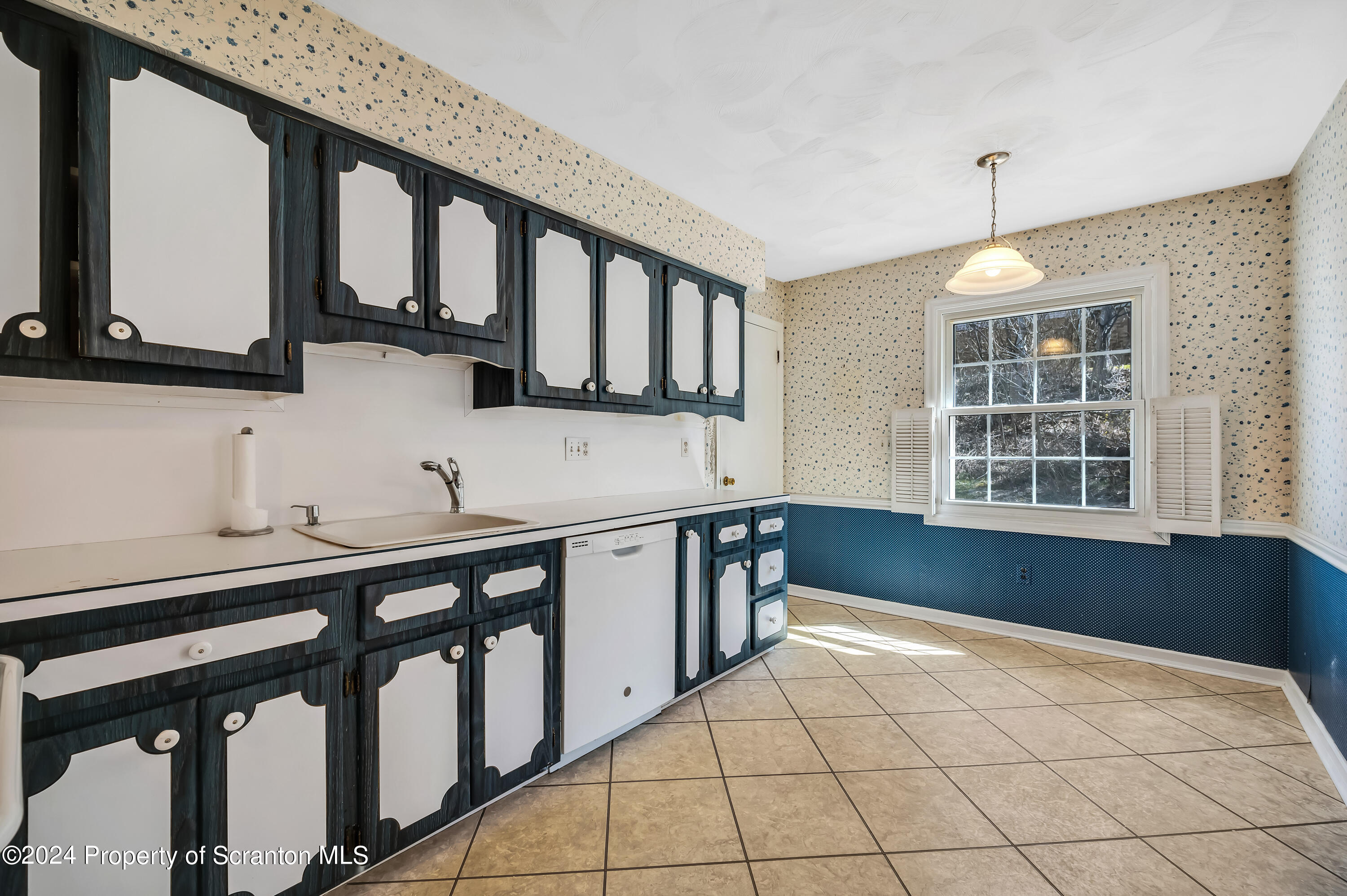113 T Rt 361 Moscow, PA 18444 - Photo 11 of 31 Gallery Image 11
