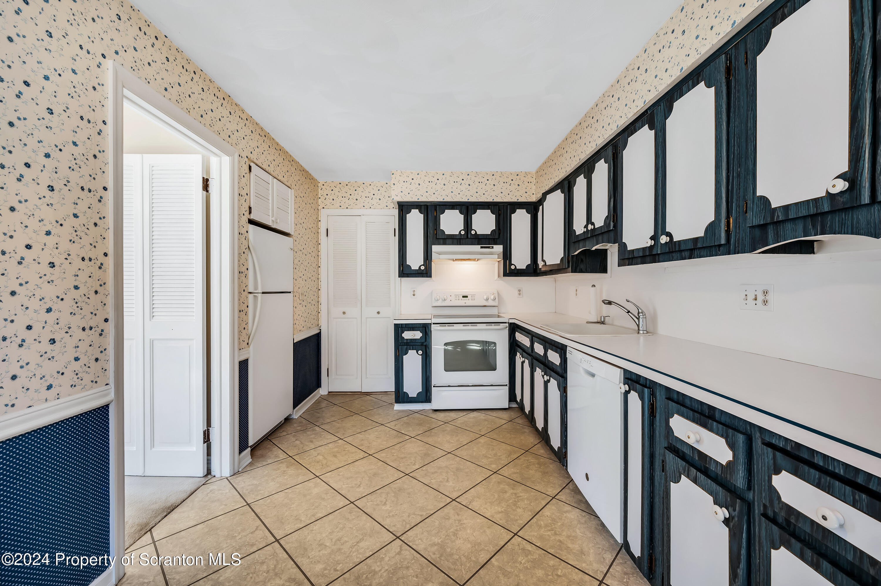 113 T Rt 361 Moscow, PA 18444 - Photo 13 of 31 Gallery Image 13