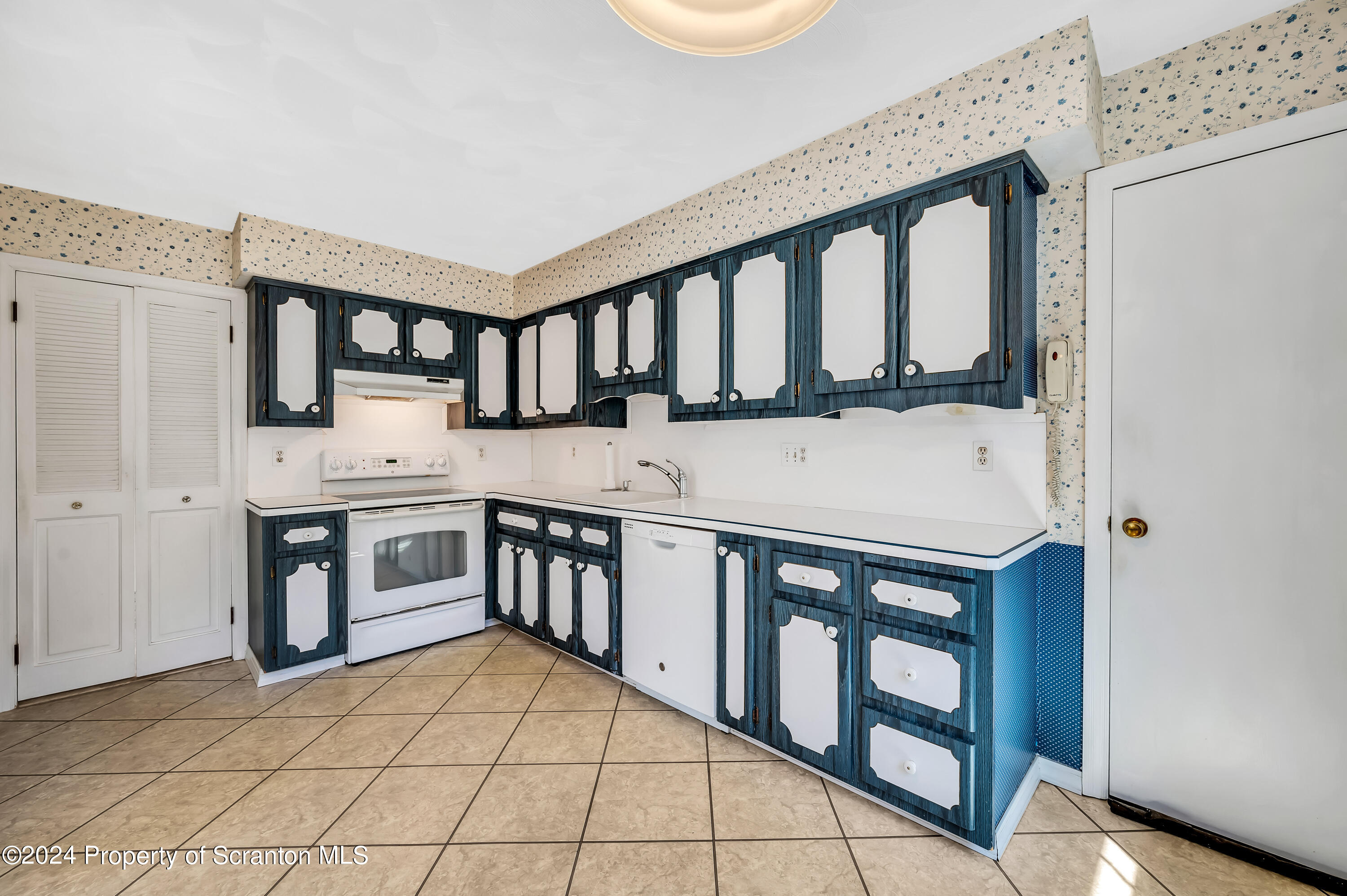 113 T Rt 361 Moscow, PA 18444 - Photo 14 of 31 Gallery Image 14