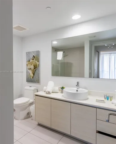 $435,000 | 2602 East Hallandale Beach Boulevard, Unit R708, Hallandale Beach, FL 33009
