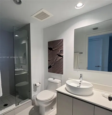 $435,000 | 2602 East Hallandale Beach Boulevard, Unit R708, Hallandale Beach, FL 33009