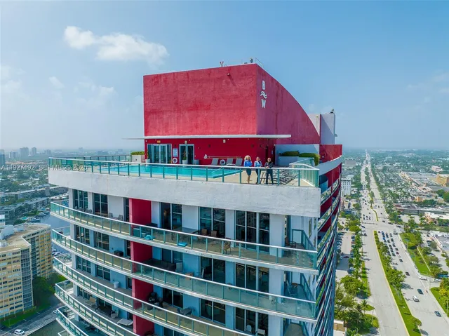 $435,000 | 2602 East Hallandale Beach Boulevard, Unit R708, Hallandale Beach, FL 33009