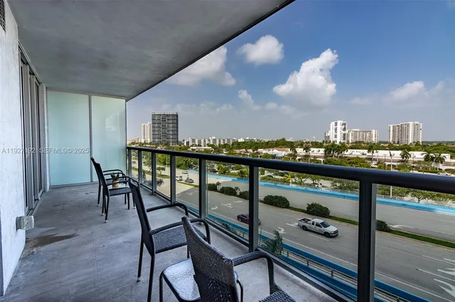 $435,000 | 2602 East Hallandale Beach Boulevard, Unit R708, Hallandale Beach, FL 33009