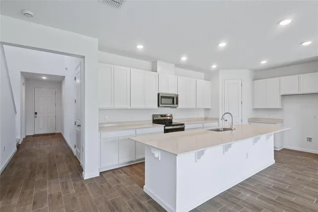 $366,700 | 741 Lake Dell Drive, Dundee, FL 33838