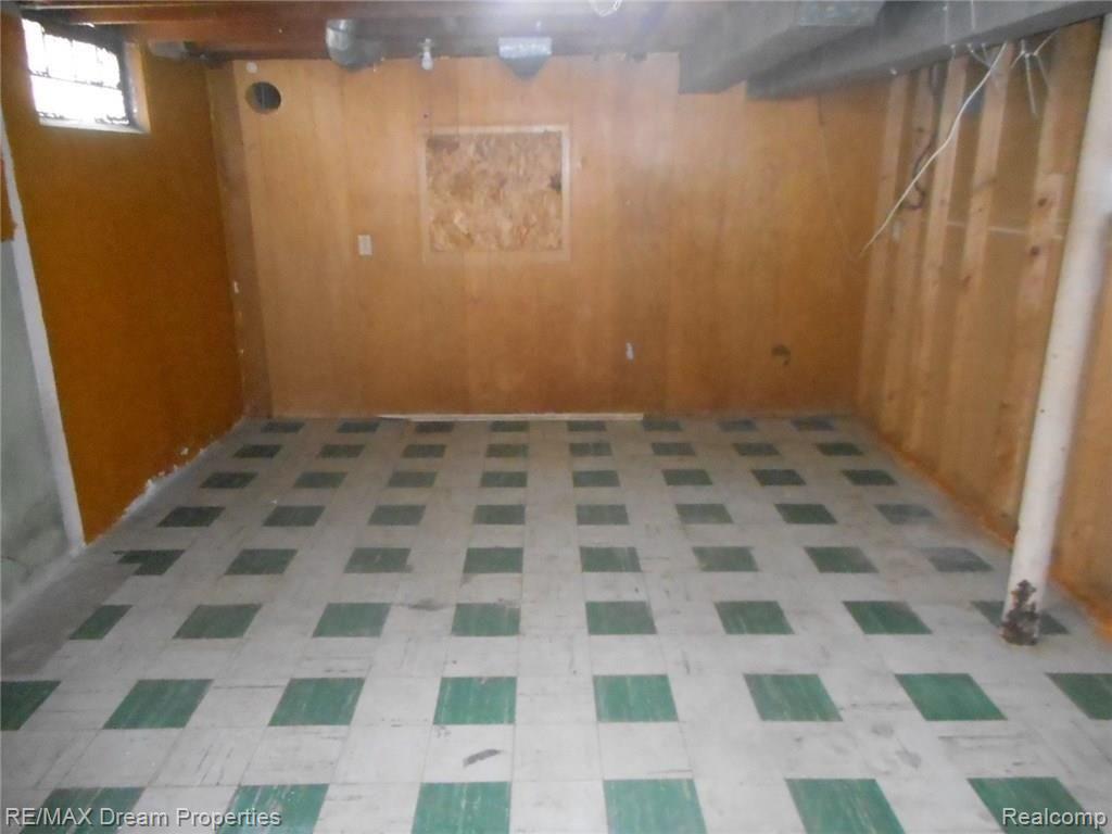 2958 Greenfield Road Berkley, MI 48072 - Photo 26 of 33 DSCN6210.JPG