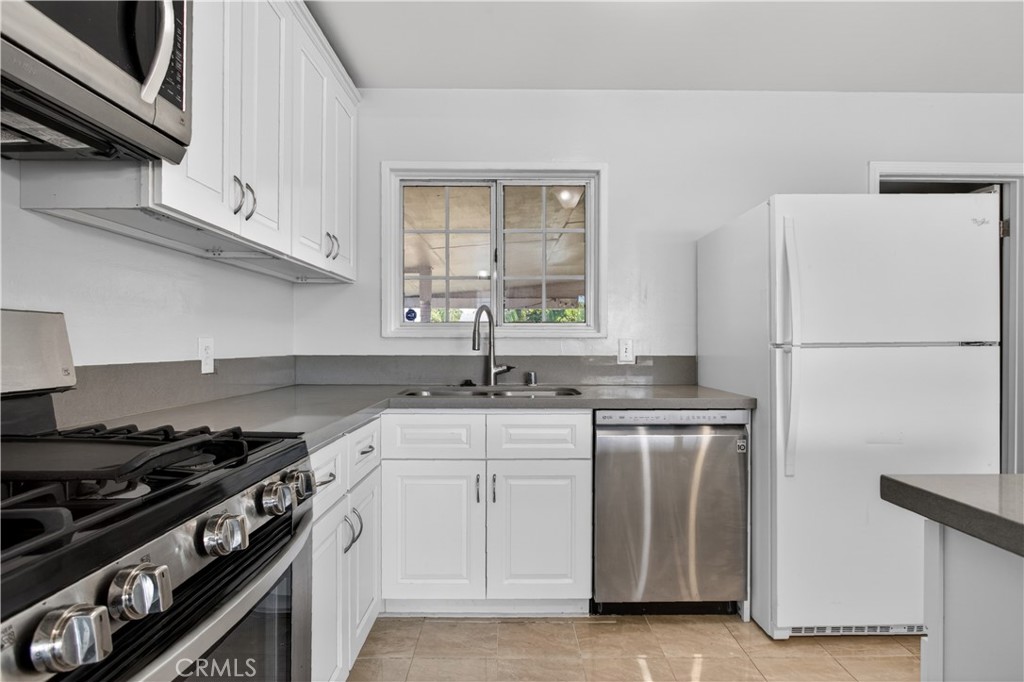 11812 Orr And Day Road Norwalk, CA 90650 - Photo 13 of 28