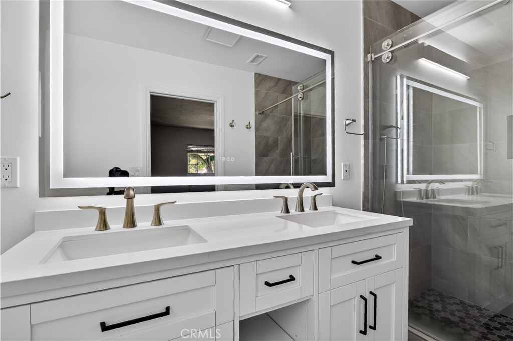 11812 Orr And Day Road Norwalk, CA 90650 - Photo 21 of 28