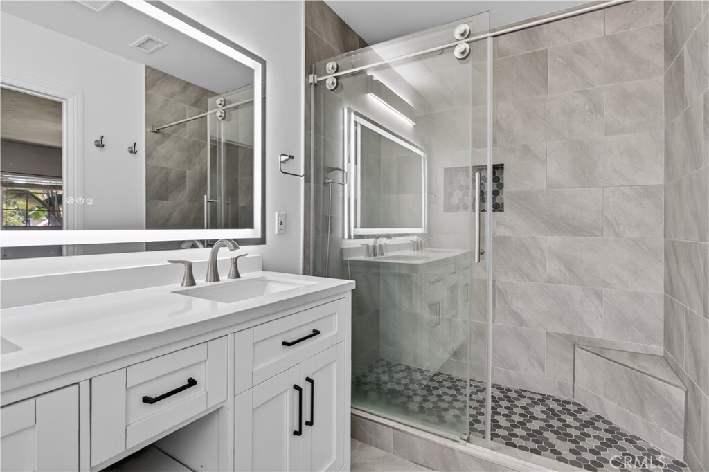 11812 Orr And Day Road Norwalk, CA 90650 - Photo 22 of 28