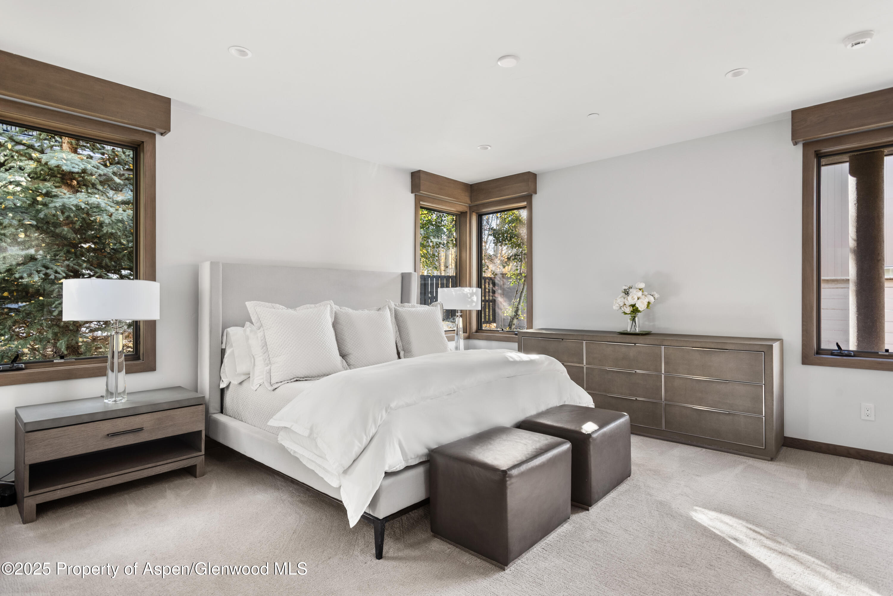 522 Spruce Street Aspen, CO 81611 - Photo 11 of 26 Primary King Suite