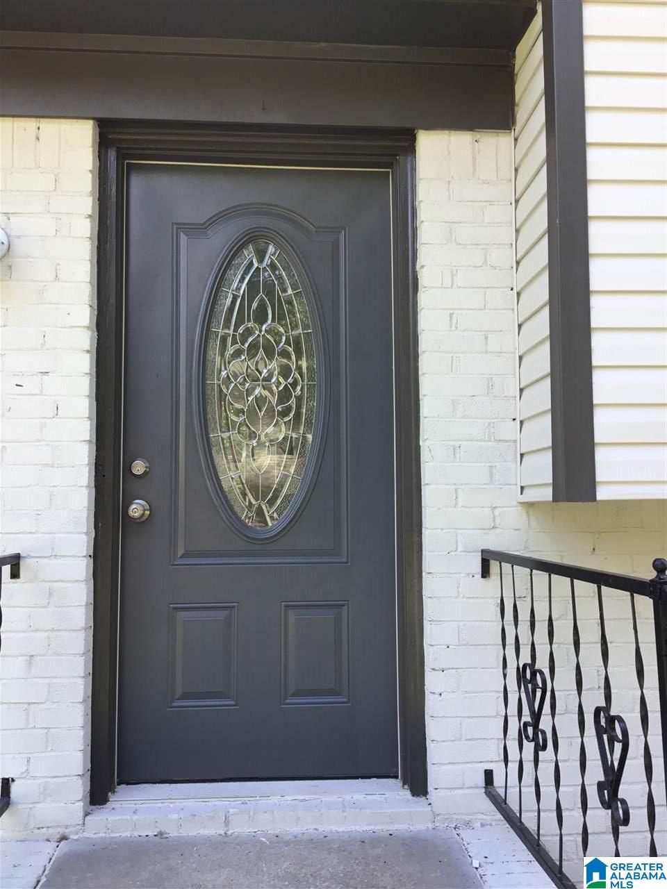 105 Reach Circle Alabaster, AL 35007 - Photo 2 of 21