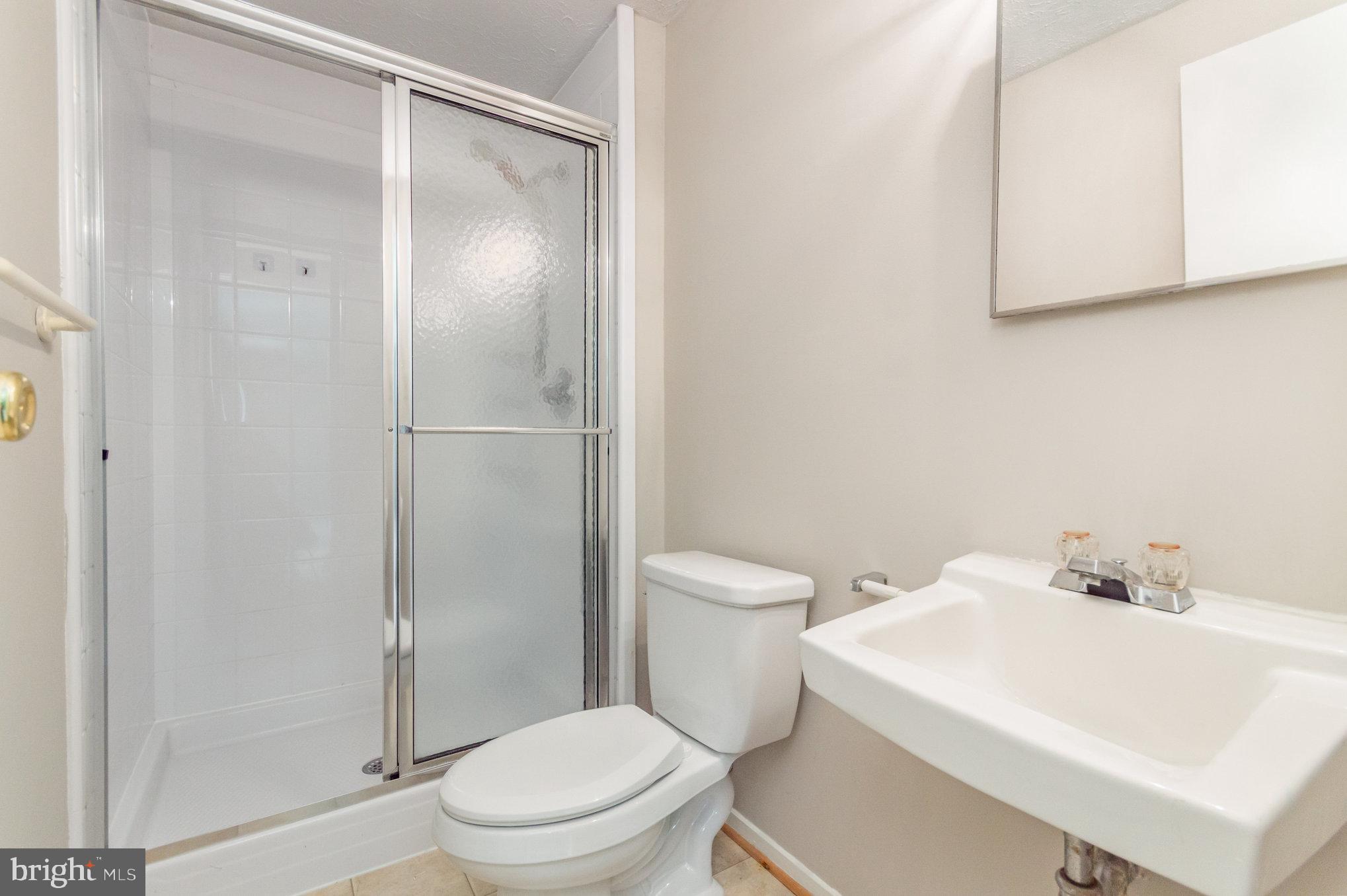 5713 Heming Avenue Springfield, VA 22151 - Photo 16 of 25