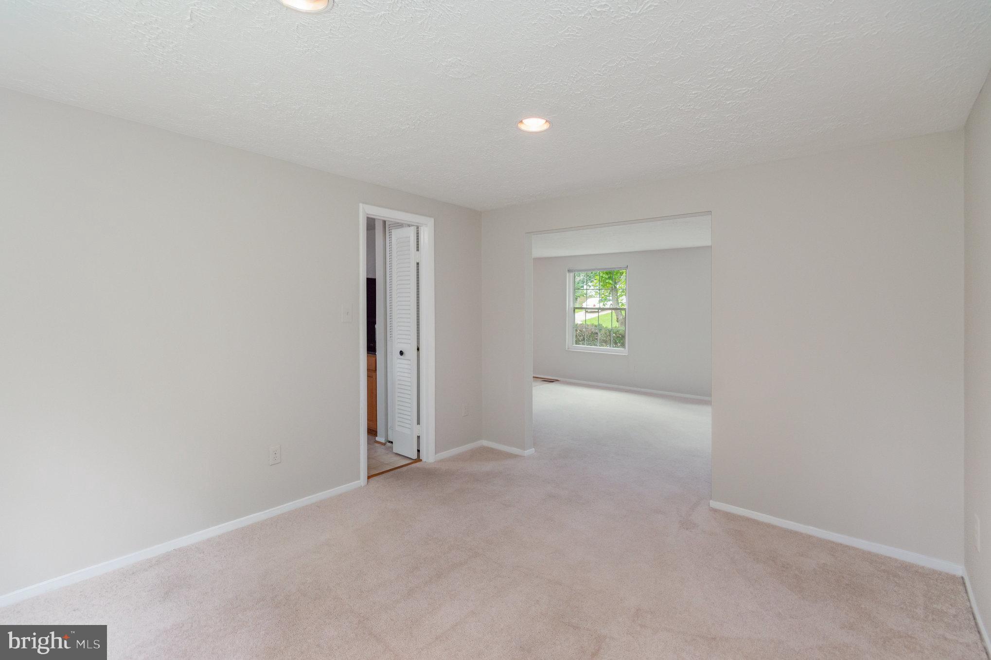 5713 Heming Avenue Springfield, VA 22151 - Photo 6 of 25