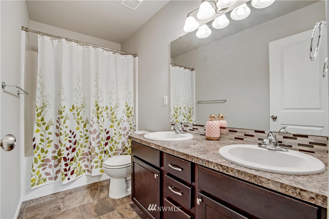 24104 185th Loop Southeast Covington, WA 98042 - Photo 20 of 31 Gallery Image 20