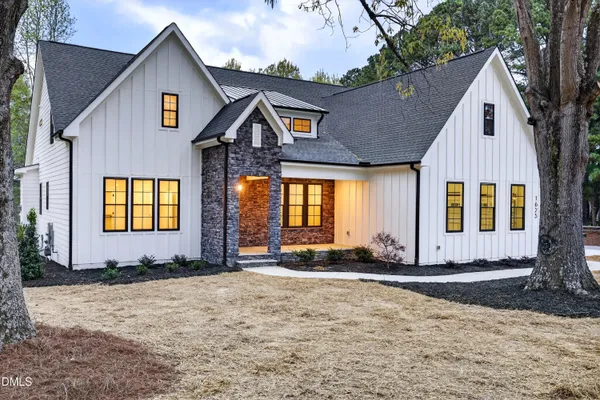 $4,100 | 1625 North Main Street, Holly Springs, NC 27540