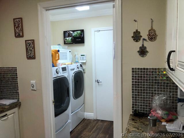 7960 Chula Vista Crescent Boca Raton, FL 33433 - Photo 11 of 27 the laundry room