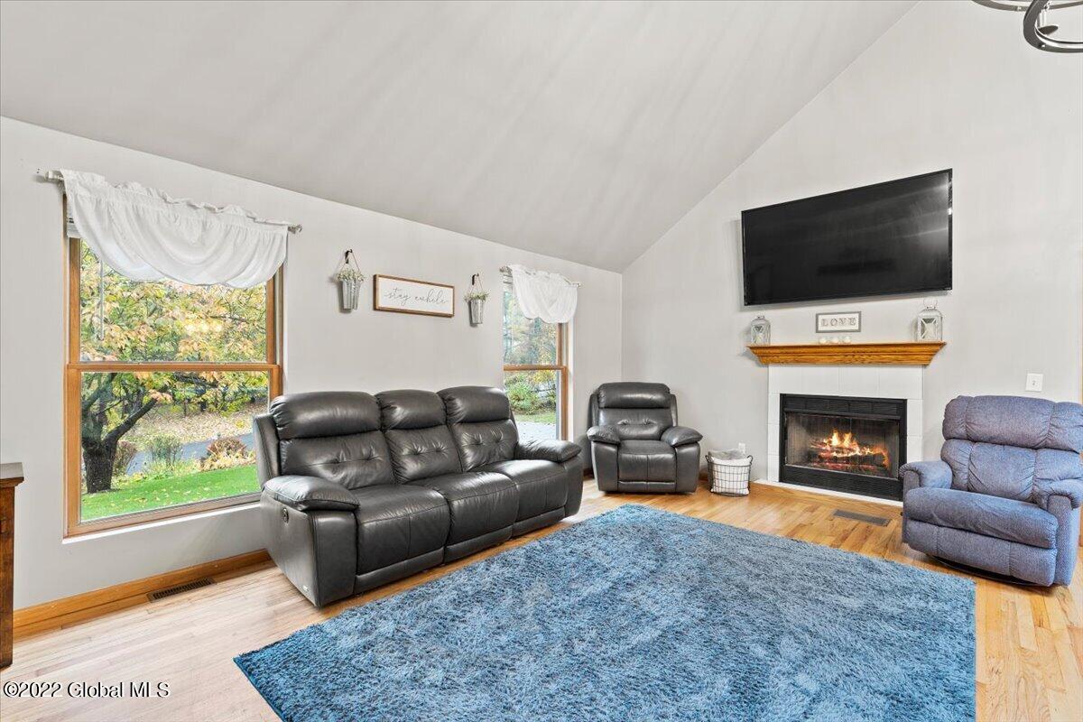 3 Hall Road Queensbury, NY 12804 - Photo 8 of 40 13-3DSC04401