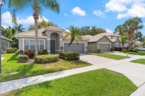 $890,000 | 13642 Breton Lane, Delray Beach, FL 33446