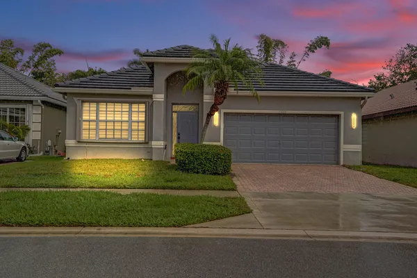 $890,000 | 13642 Breton Lane, Delray Beach, FL 33446