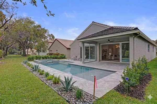 $890,000 | 13642 Breton Lane, Delray Beach, FL 33446