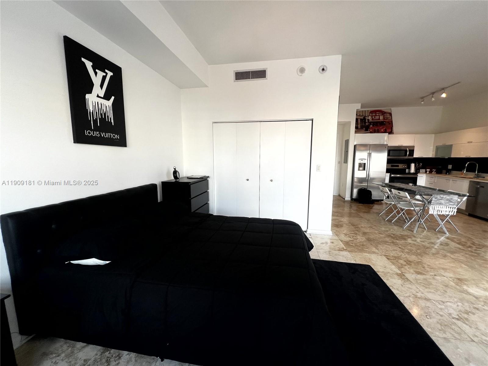 133 Northeast 2nd Avenue, Unit 617 Miami, FL 33132 - Photo 9 of 38