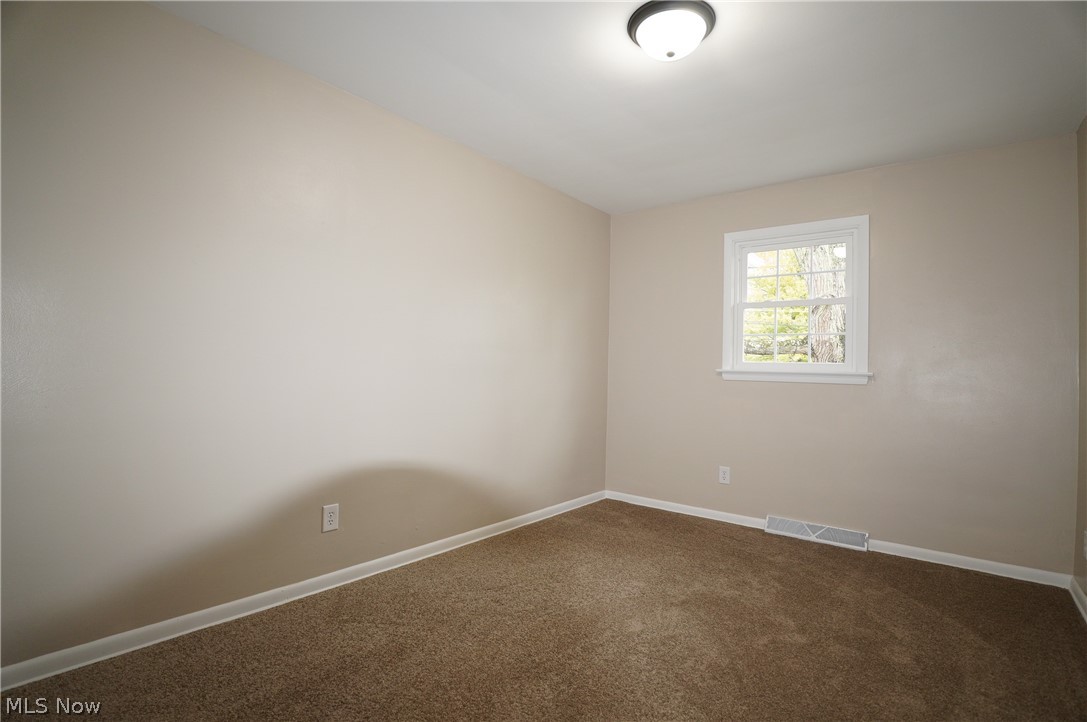 9822 Struthers Road New Middletown, OH 44442 - Photo 14 of 20 Bedroom 2