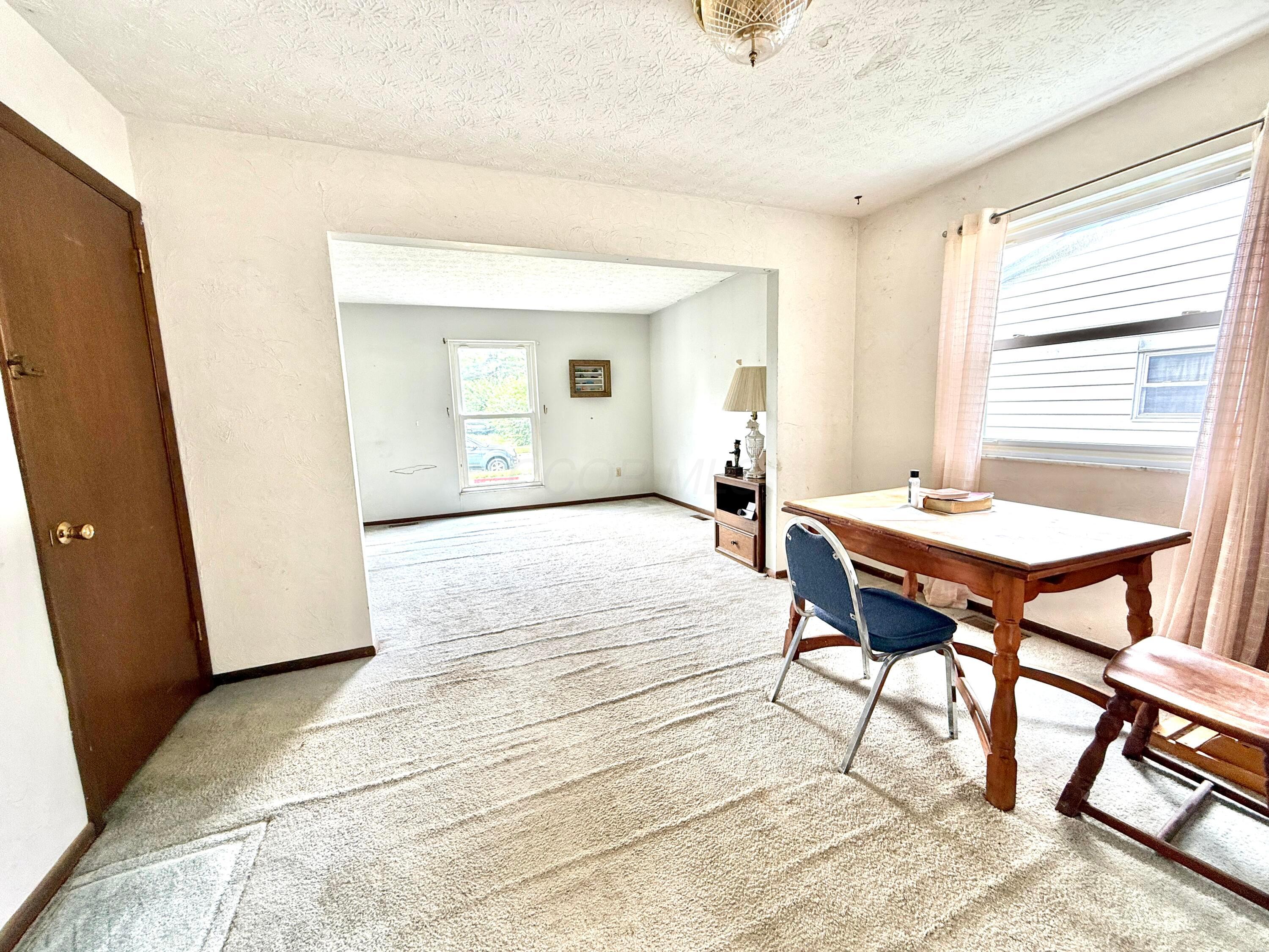 2006 Westbranch Road Grove City, OH 43123 - Photo 5 of 10 Dining Room