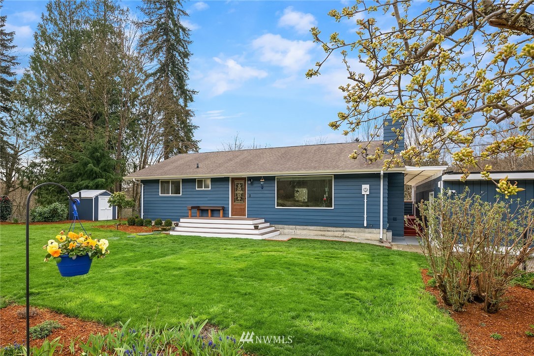 19211 Maxwell Road Southeast Maple Valley, WA 98038 - Photo 1 of 31