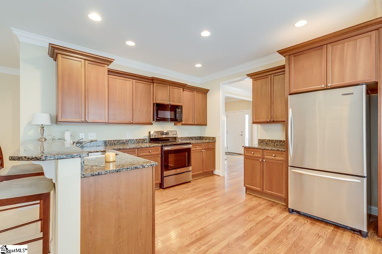 22 Spring Tree Drive Simpsonville, SC 29681 - Photo 8 of 30 Gallery Image 8