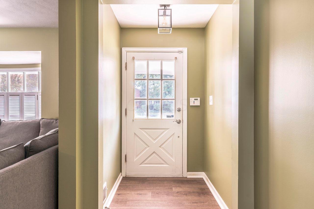 6100 Whitman Road Columbus, OH 43213 - Photo 3 of 16 Gallery Image 3