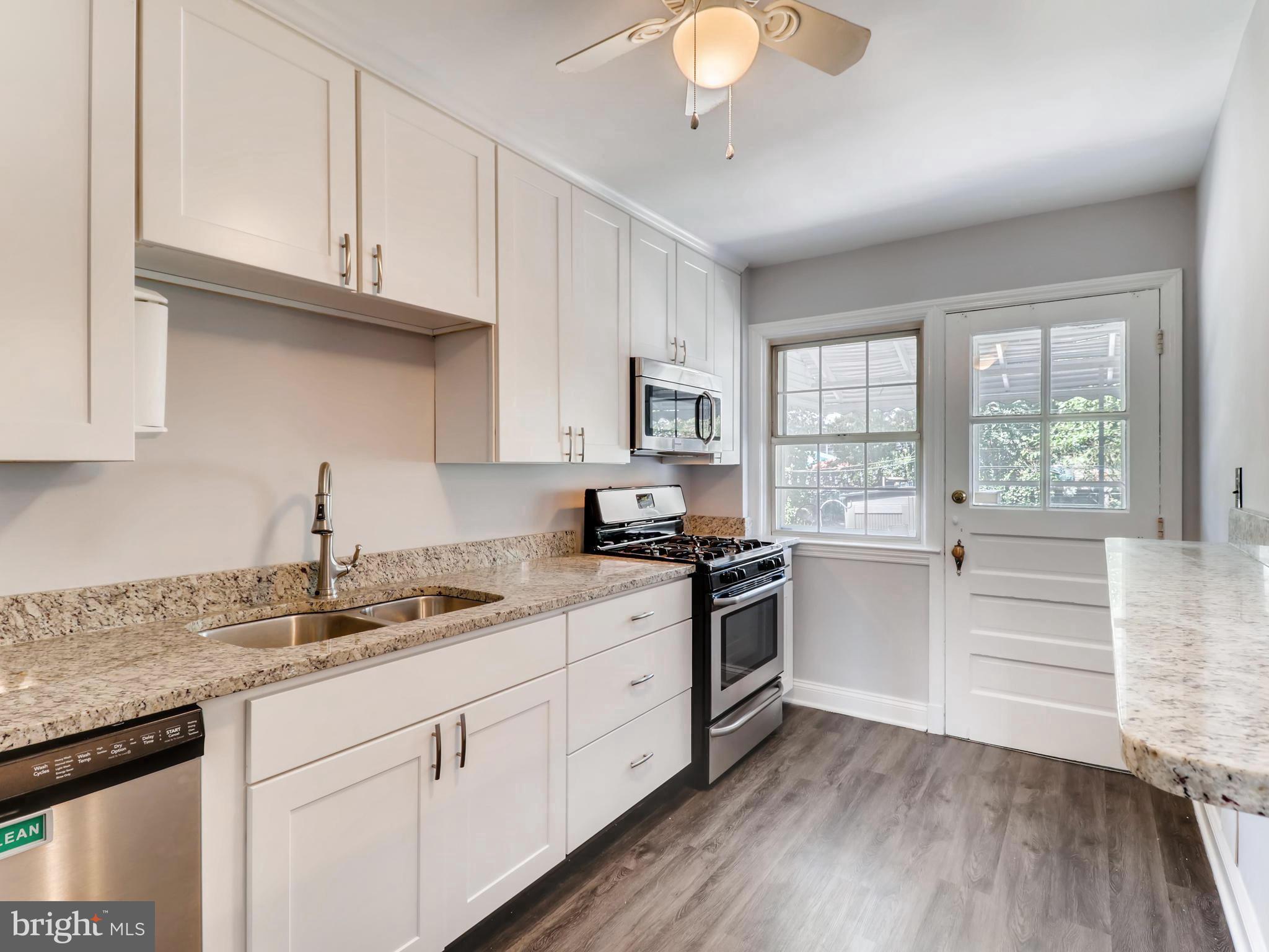 340 Whitfield Road Baltimore, MD 21228 - Photo 7 of 34