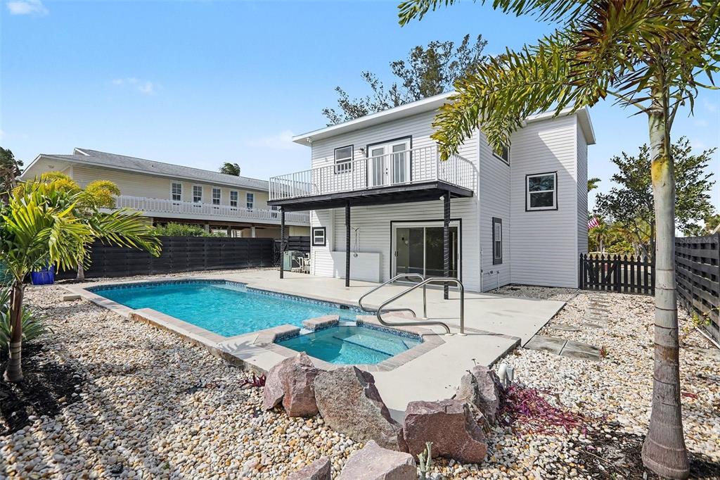 580 Russell Street Longboat Key, FL 34228 - Photo 33 of 35