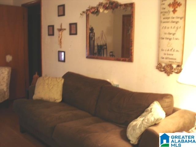528 Sunhill Road Northwest Birmingham, AL 35215 - Photo 2 of 40