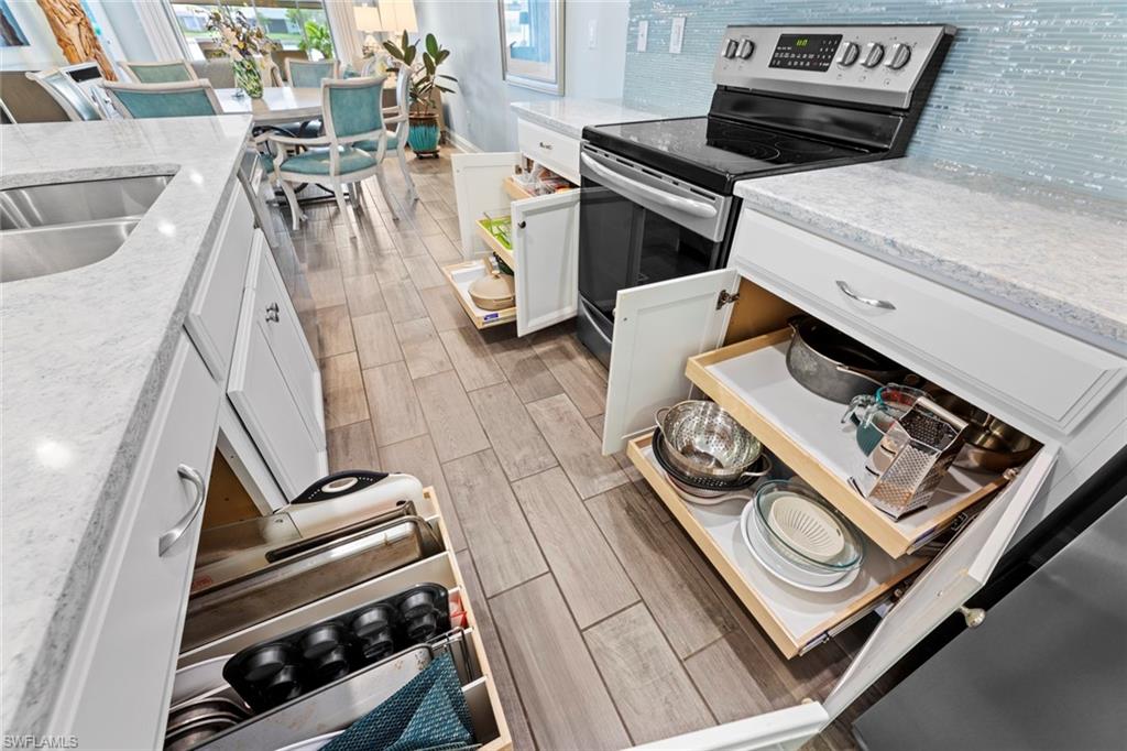 14904 Edgewater Circle Naples, FL 34114 - Photo 13 of 50