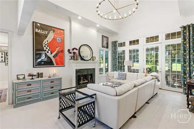 $1,050,000 | 7 Springpine Lane, Savannah, GA 31411