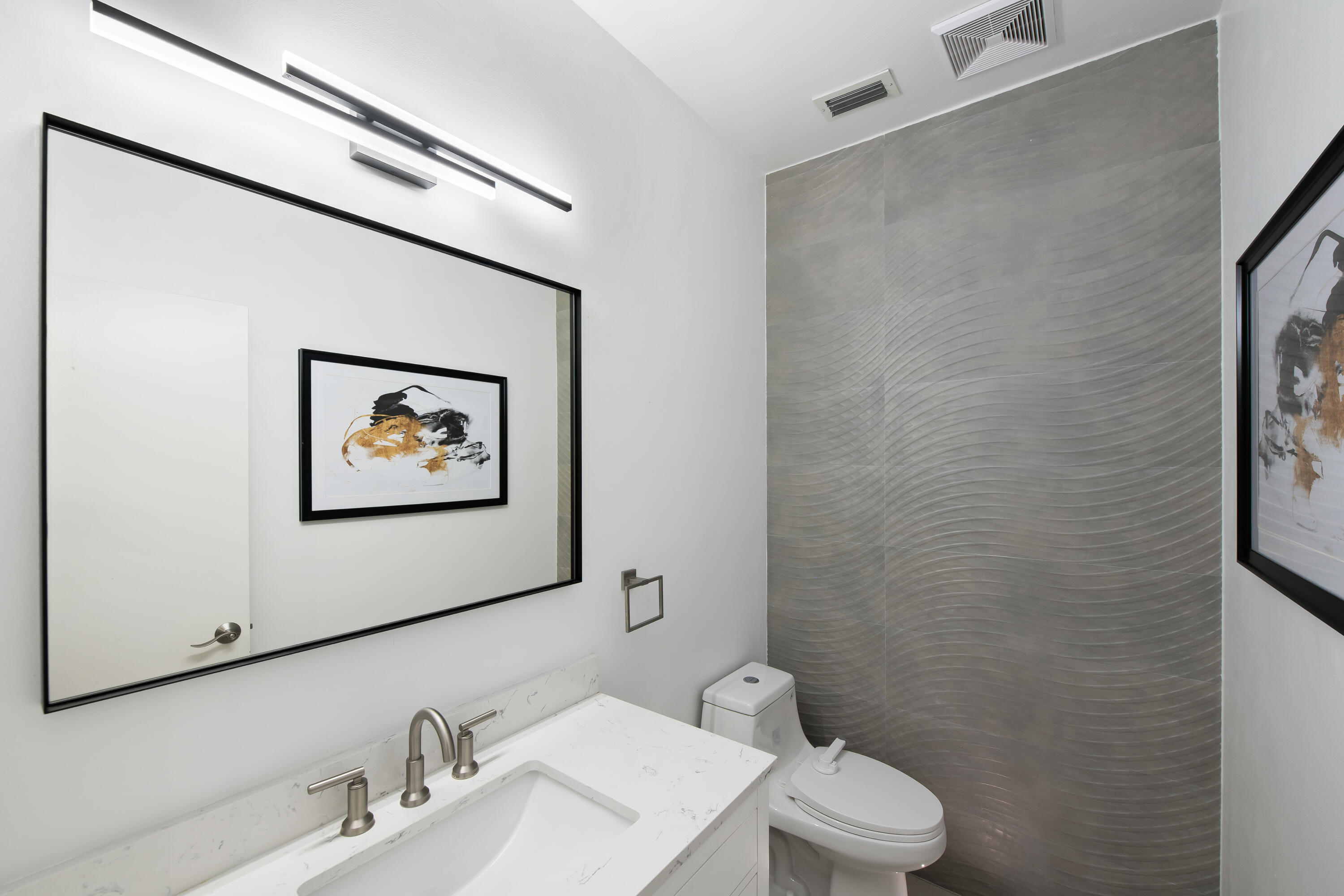 8505 Northwest 77th Street Tamarac, FL 33321 - Photo 11 of 57 Bath in Foyer