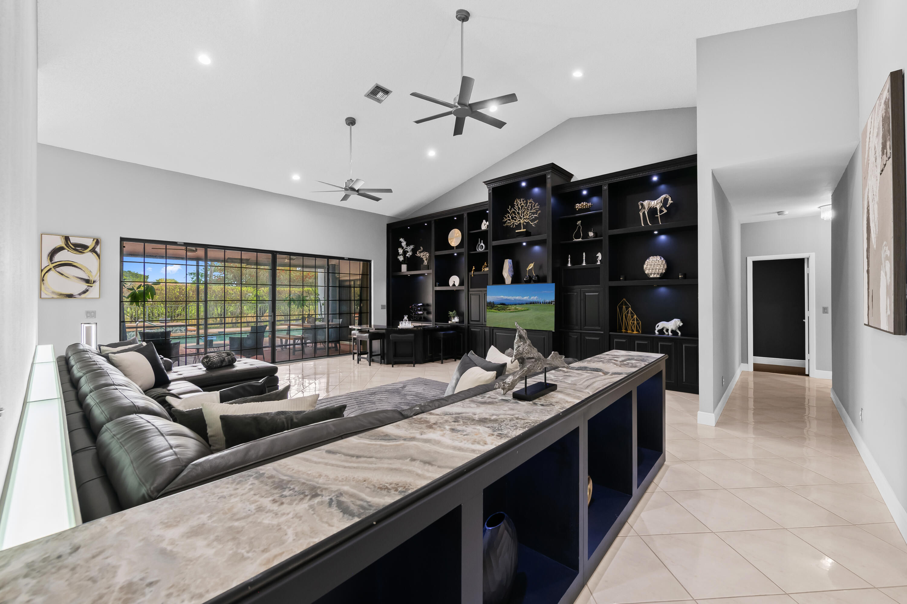 8505 Northwest 77th Street Tamarac, FL 33321 - Photo 23 of 57 Great room