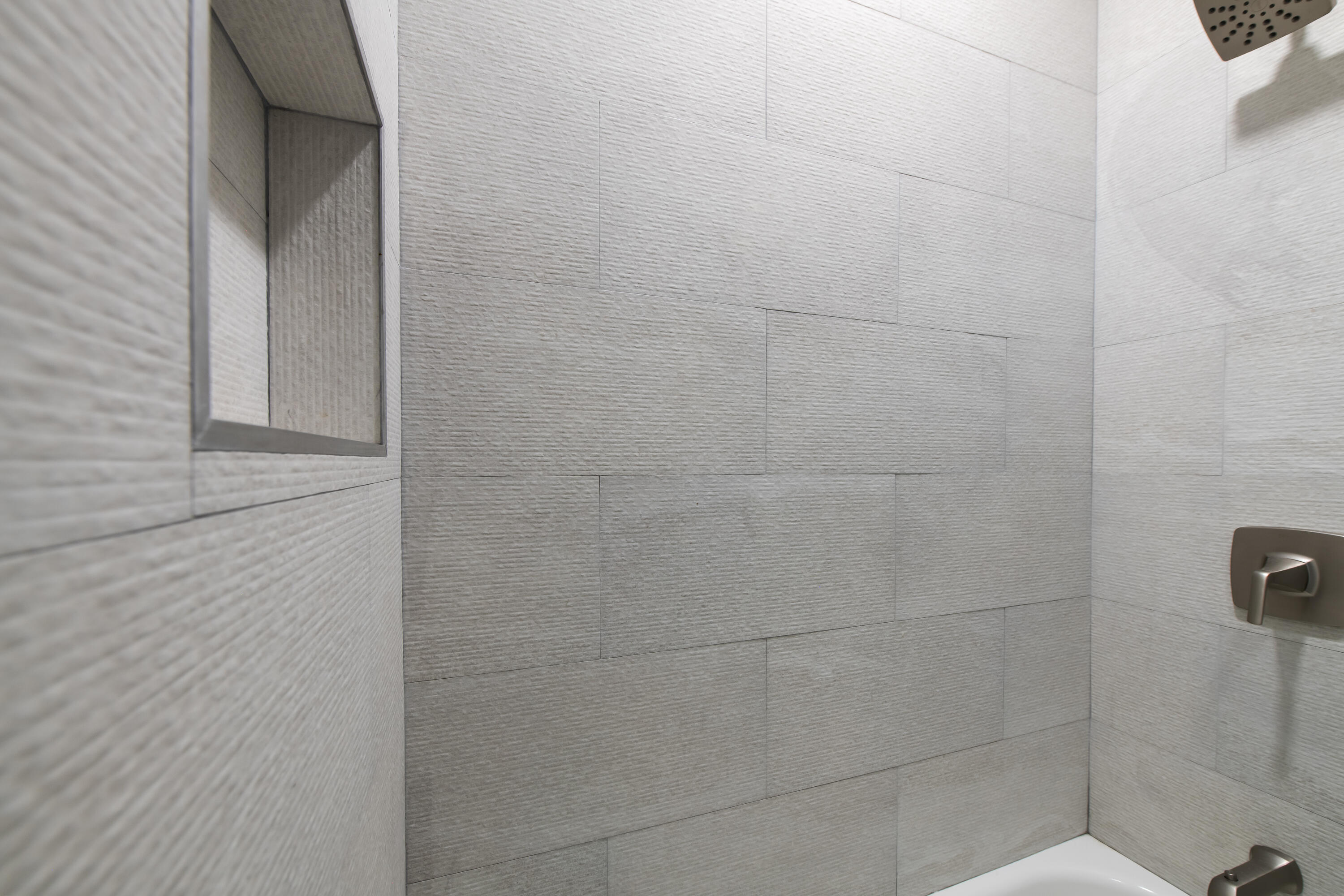 8505 Northwest 77th Street Tamarac, FL 33321 - Photo 26 of 57 Guest bath